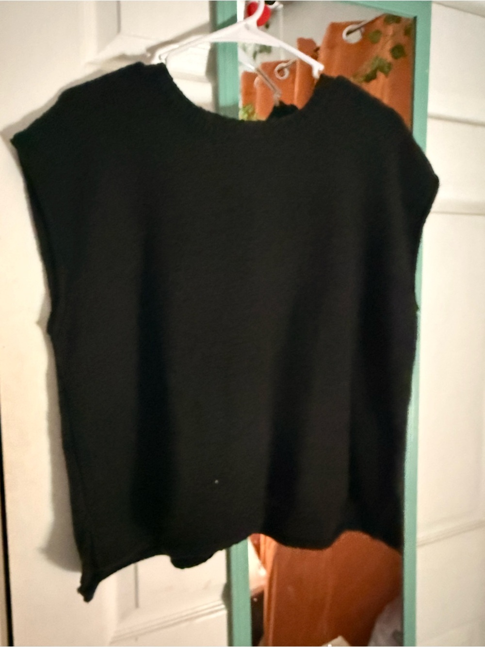 Zenana Outfitters Black Sleeveless Knit Top